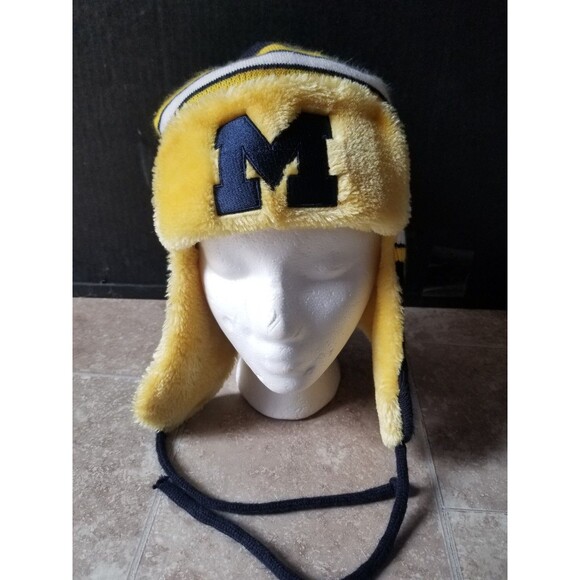 New Era Other - New Era University of Michigan UofM Wolverines Trapper Hat